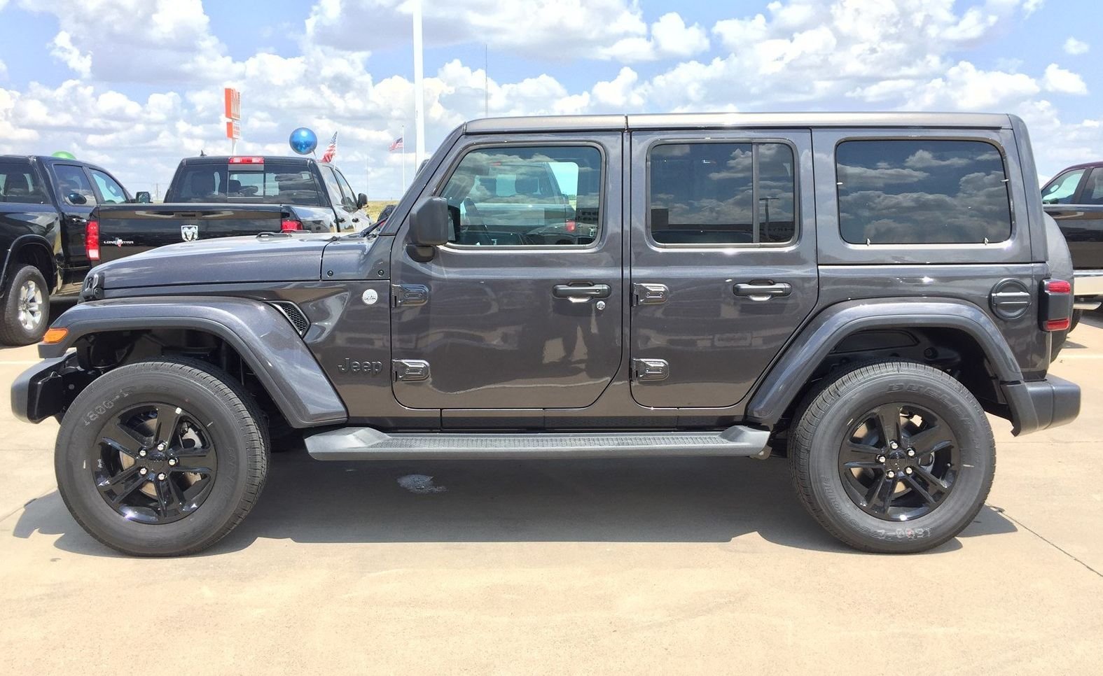 New 2019 JEEP Wrangler Sahara Altitude With Navigation