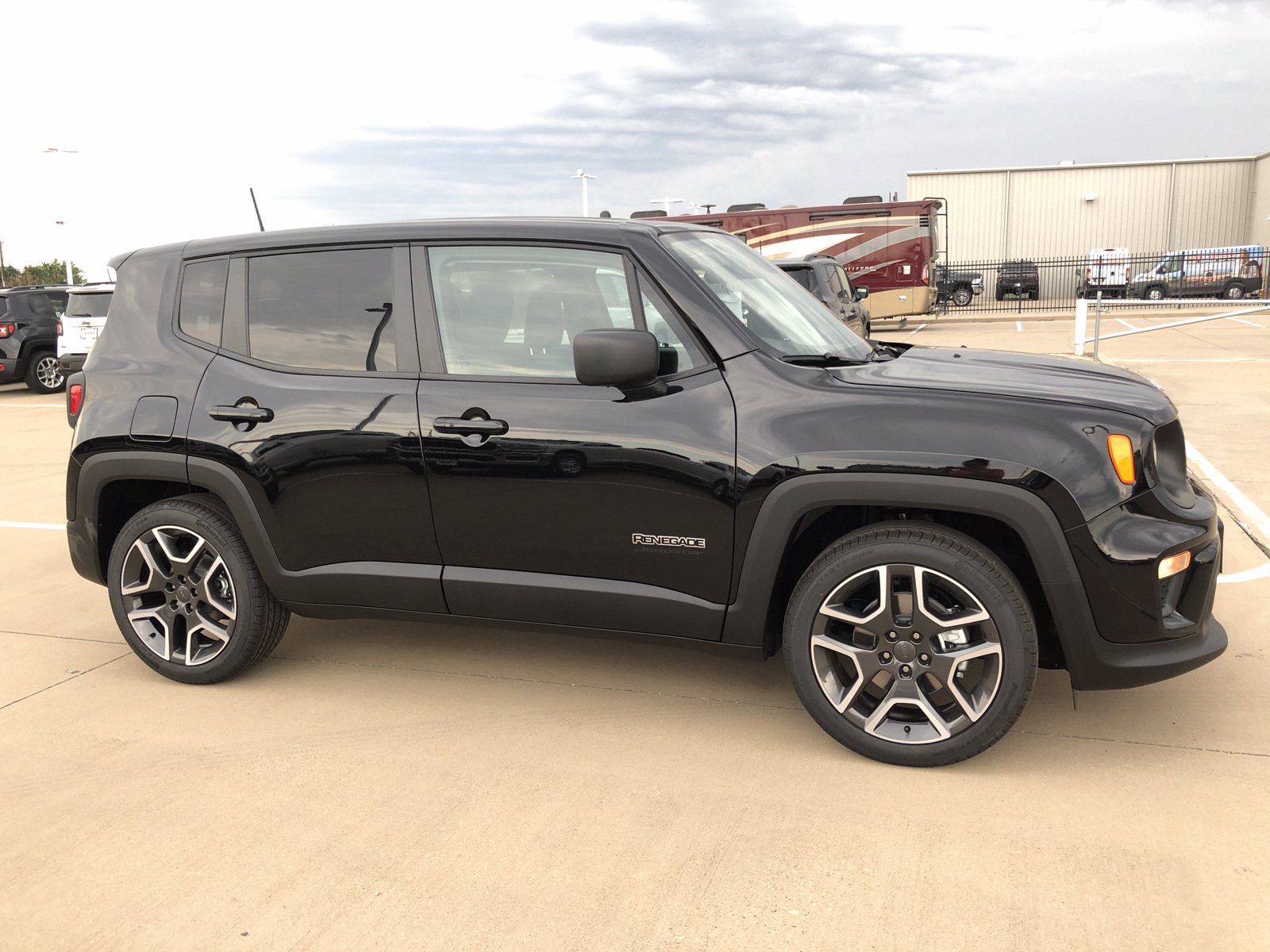 New 2020 JEEP Renegade Jeepster FWD Sport Utility